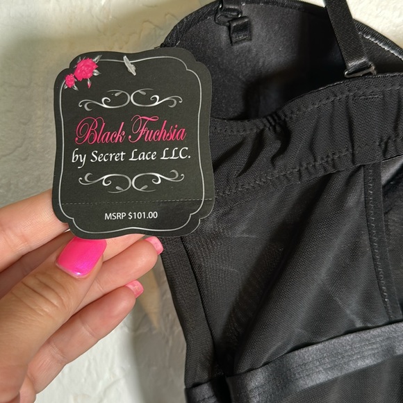 Glamorous Rose Gold Sequin Panels on Black Bodysuit size Small Black Fuschia 268 - Picture 4 of 9